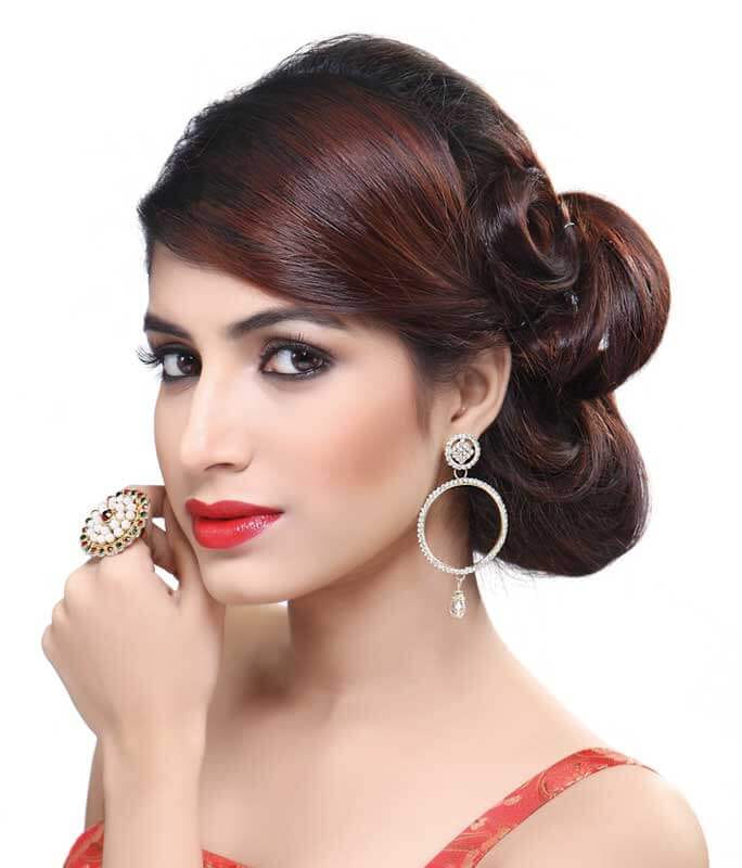 15 Hairstyle For Sangeet For Long, Medium, Thin & Short Hair For 2024 -  MyGlamm