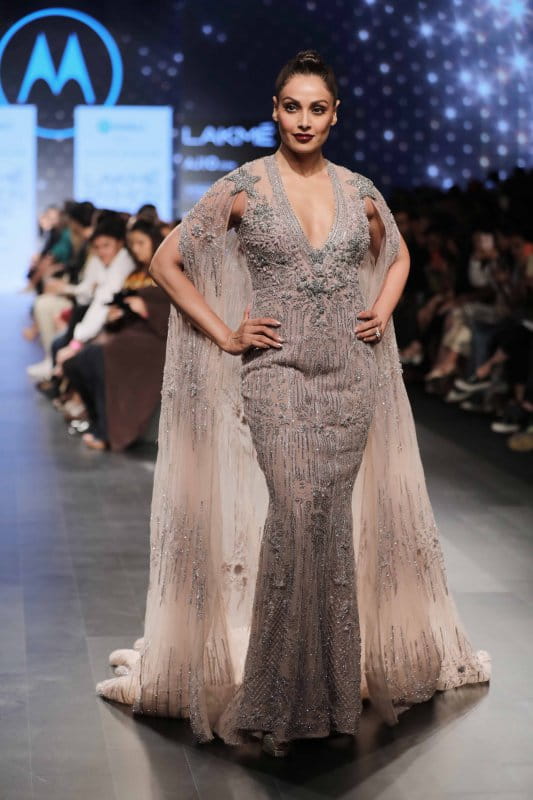 9- Adah Sharma walks for Galang Gabaan at LFW SR 1