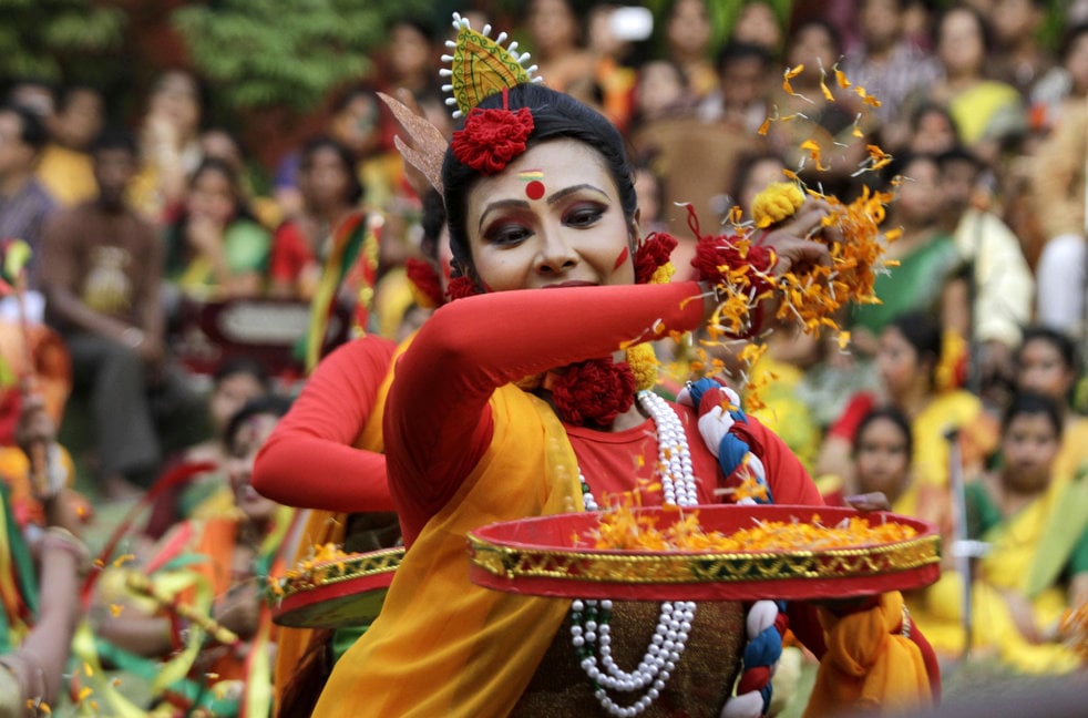 होली स्पेशल: खेलें सेफ होली (Holi Special: Let's Play Safe Holi)