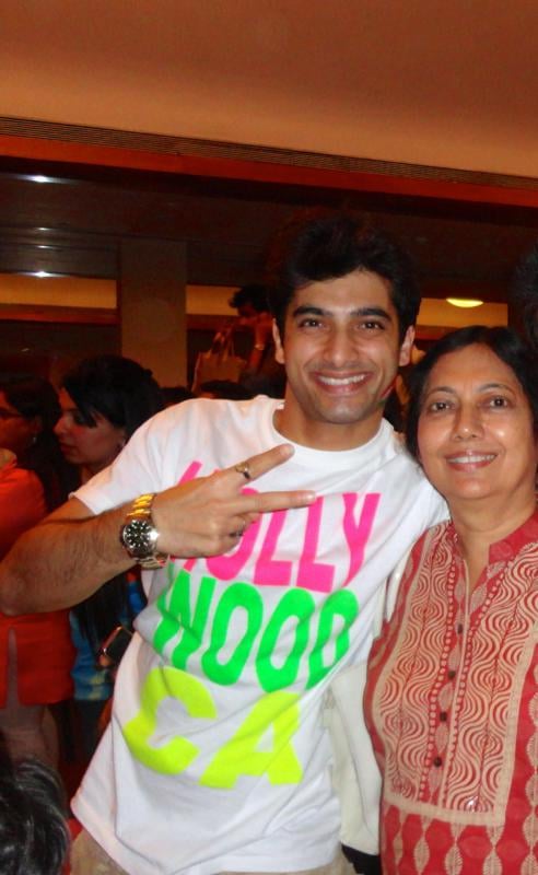 2 Ssharad Malhotraa with mother Neera Malhotra