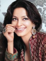 Juhi-Chawla-Smiling-Face