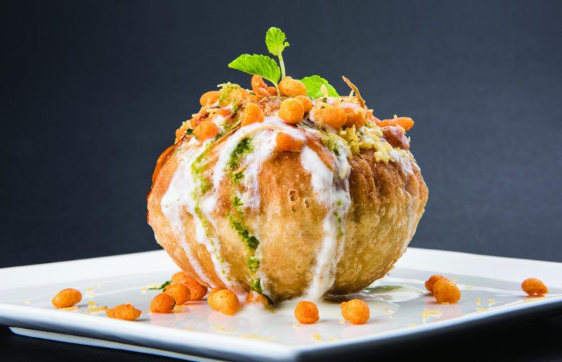 Raj Kachori Chaat Recipe : ट्राई करें स्पेशल राज कचौरी, देखते ही मुंह में पानी न आए तो कहना…