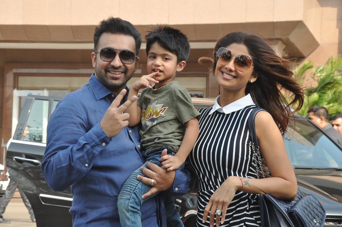 Raj-Kundra-Shilpa-Shetty-with-son-Viaan