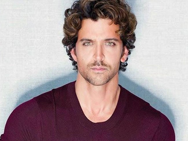 hrithik-roshan_650x488_71436328329 (1)