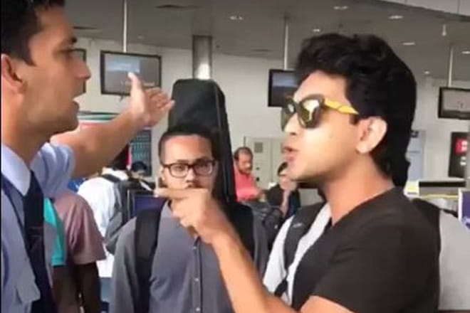 Aditya Narayan misbehaves airlines staff