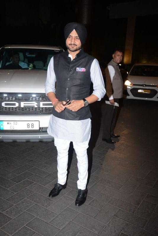 Zaheer Khan, Sagarika Ghatge's Cocktail Party