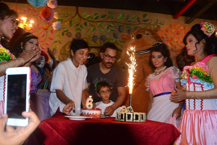 Aamir Khan Celebrated Azad Birthday At Theme Park