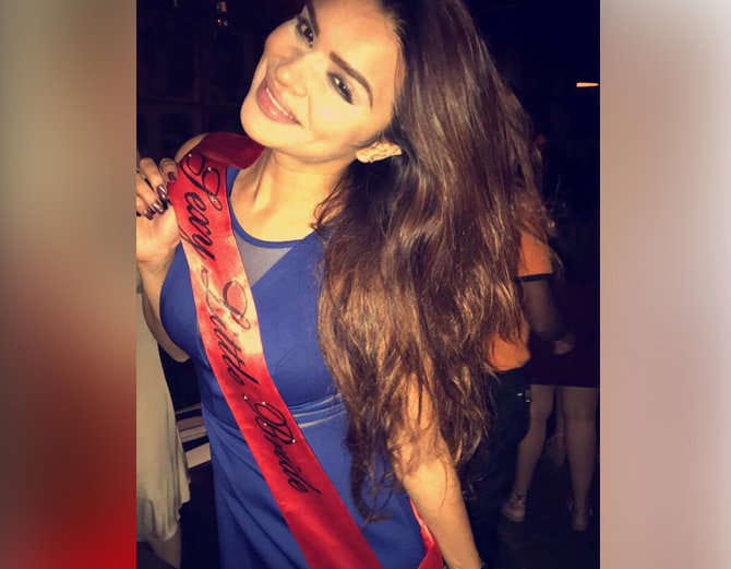 TV actress Aashka Goradia bachelorette Party