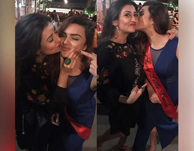 TV actress Aashka Goradia bachelorette Party