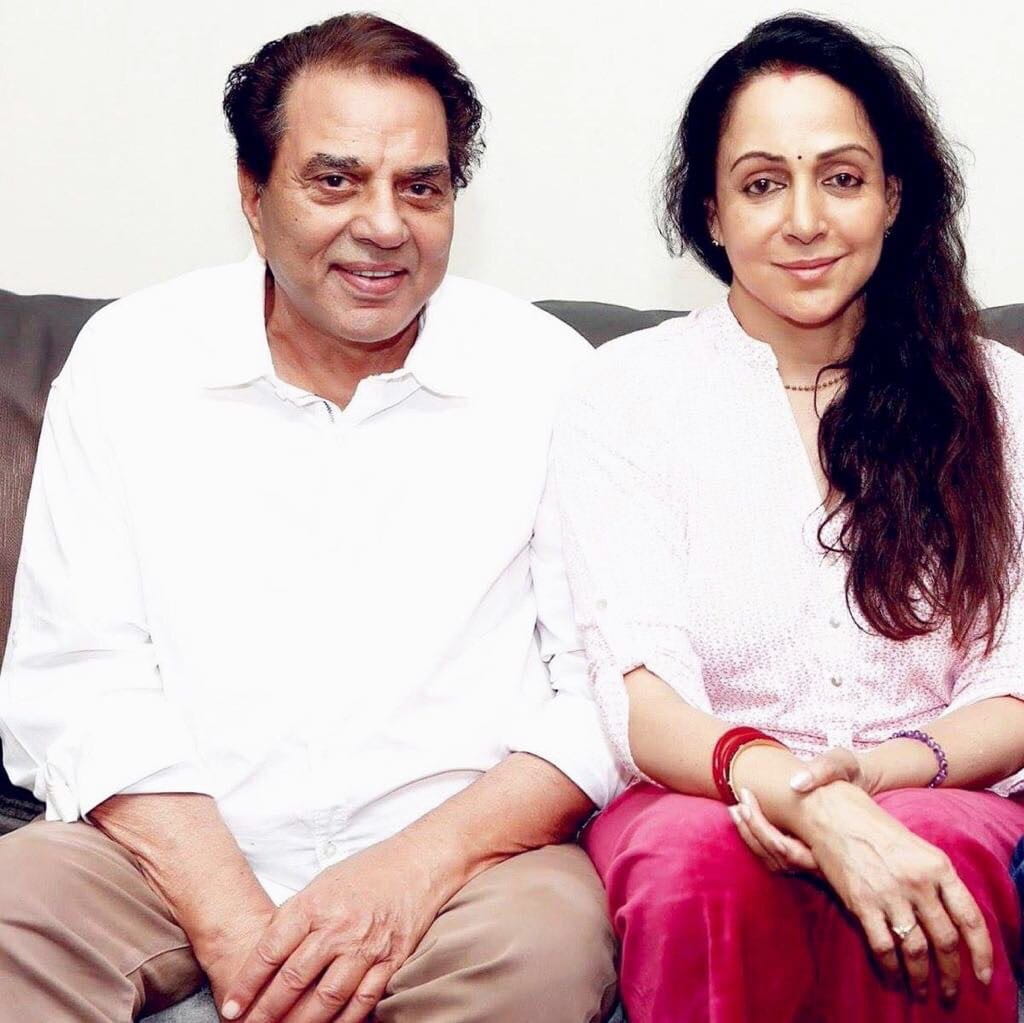 Hemamalini, Cute And Romantic Pictures On Dharamji’s Birthday