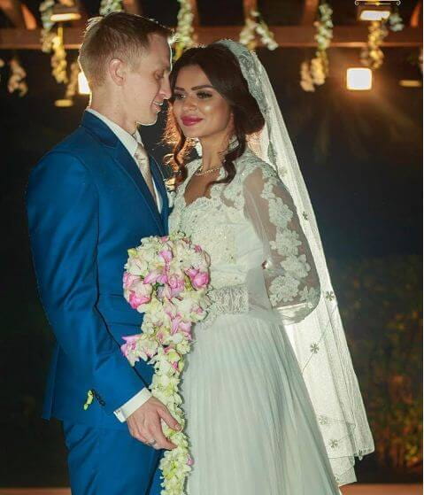 Aashka Goradia, Brent Goble wedding