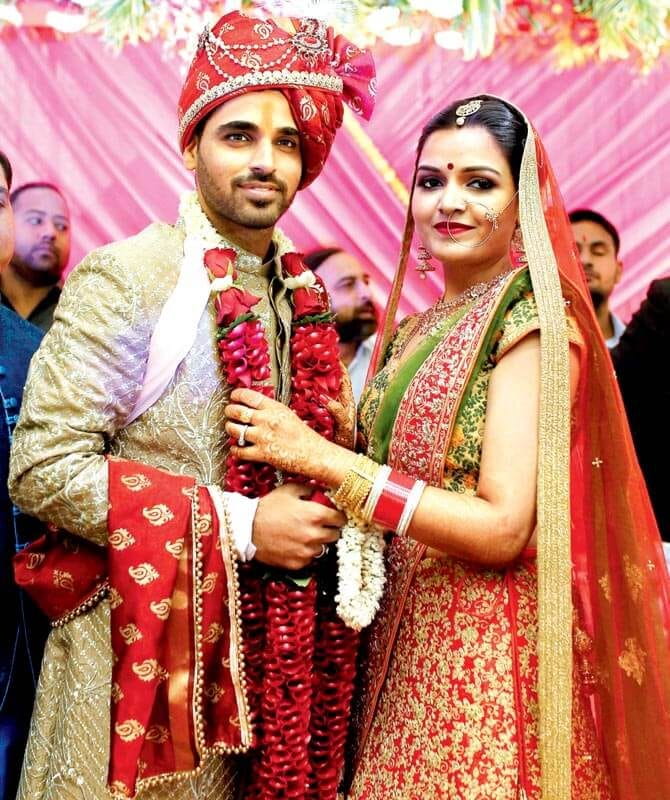 wedding & Reception Pictures Of Cricketer Bhuvneshwar Kumar