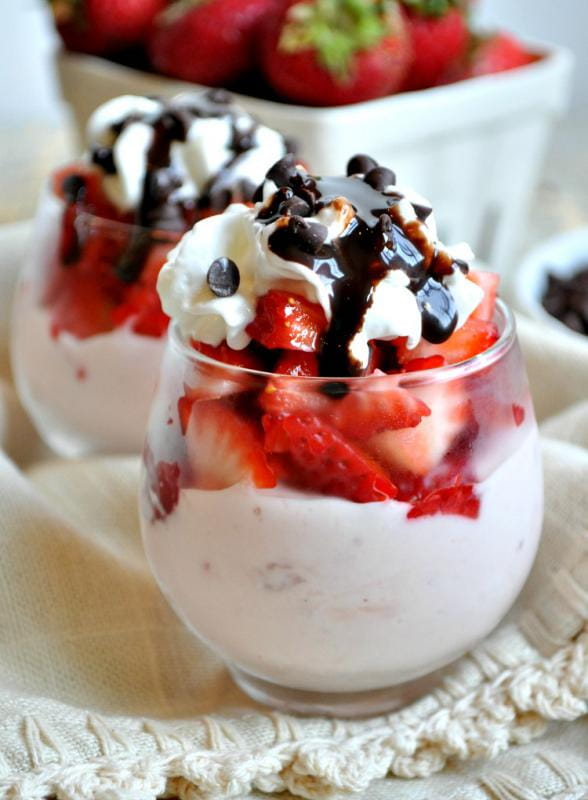 Dalia Strawberry Pudding