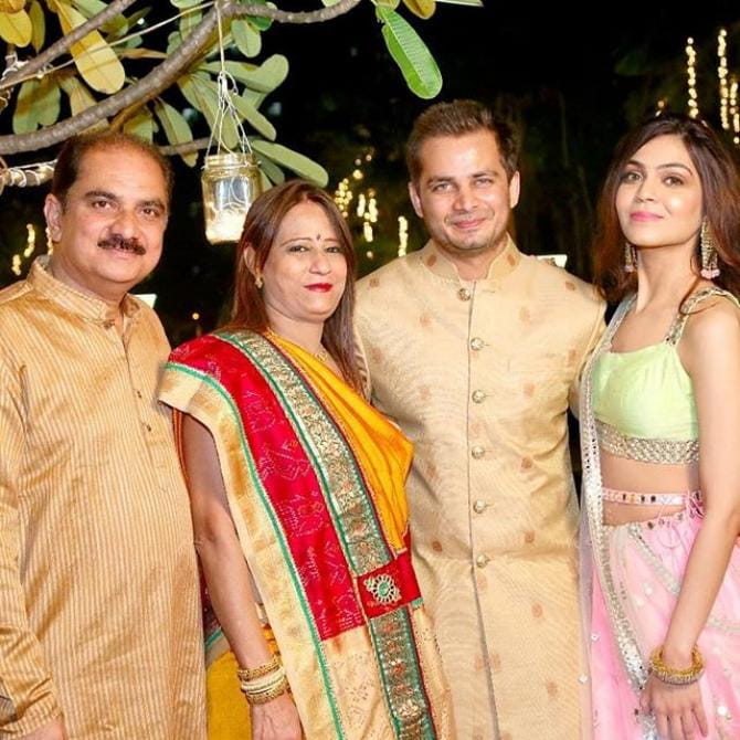 Alka Yagnik, Daughter Engagement