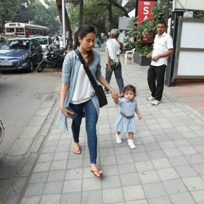 School Dress, Misha Kapoor, Mira Rajput