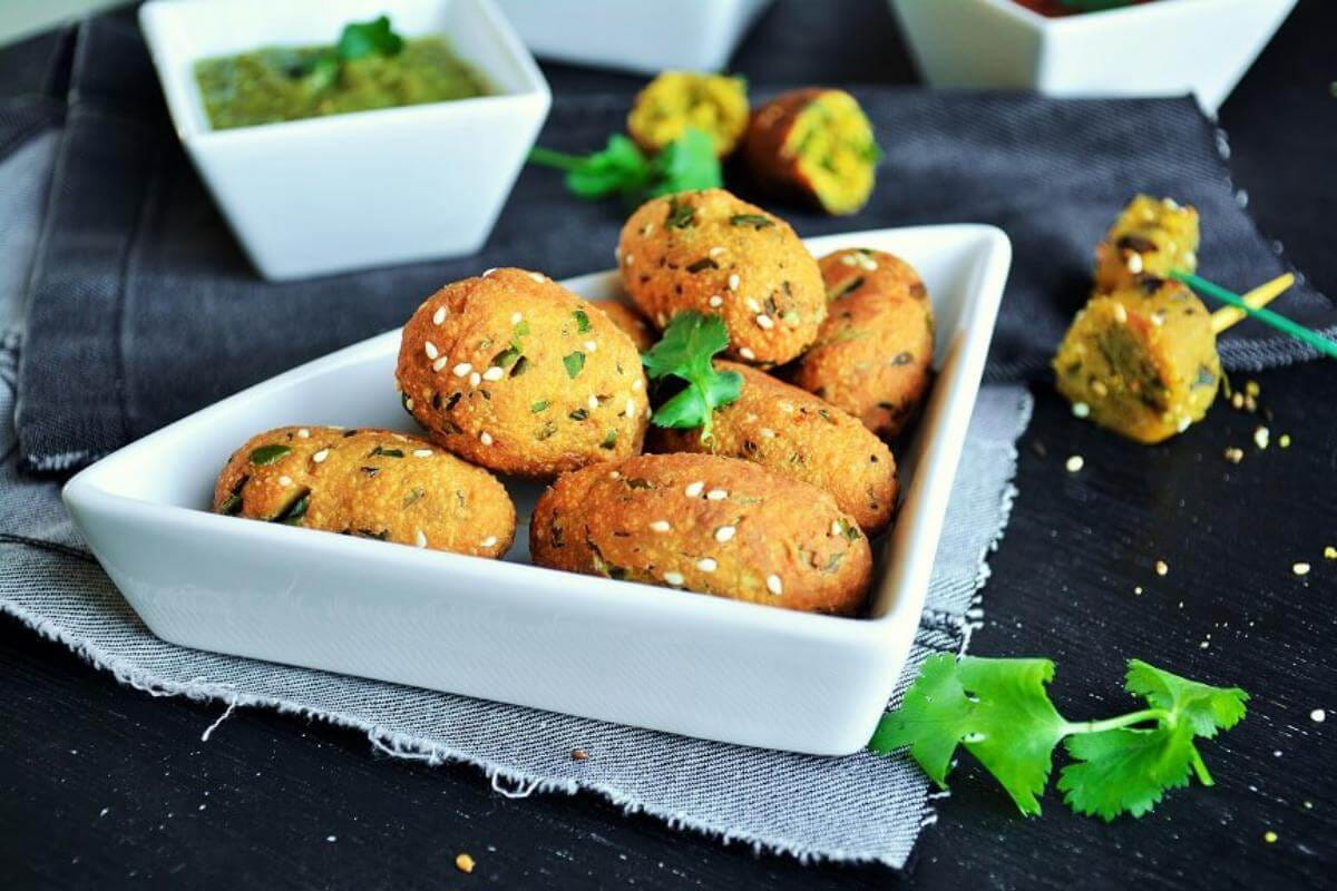 Crispy Methi Rolls