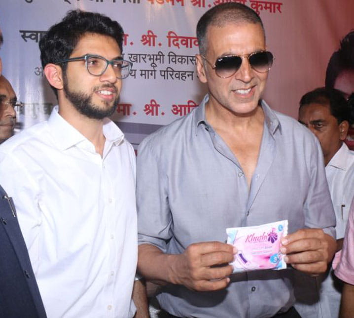 Akshay Kumar, sanitary pad vending machine