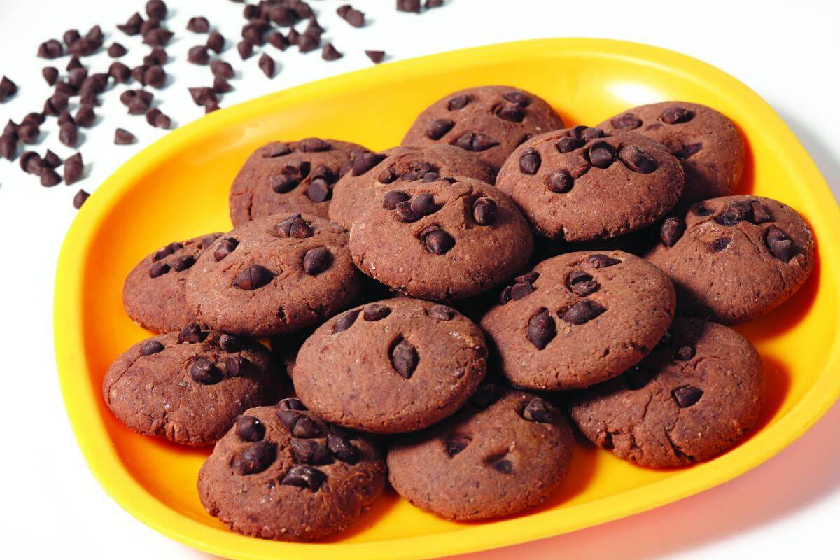 Crunchy Snacks, Chocolate Chips Cookies