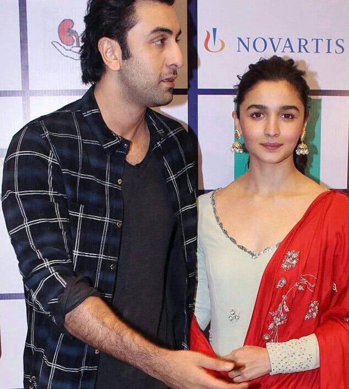 Alia Bhatt is in relationship with Ranbir kapoor