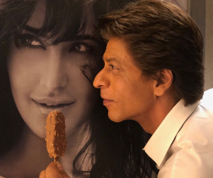 Shahrukh Khan, Ice creme, Katrina's poster, Katrina Kaif