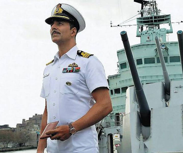 Akshay Kumar, Auctioning naval uniform, Bollywood movie rustom