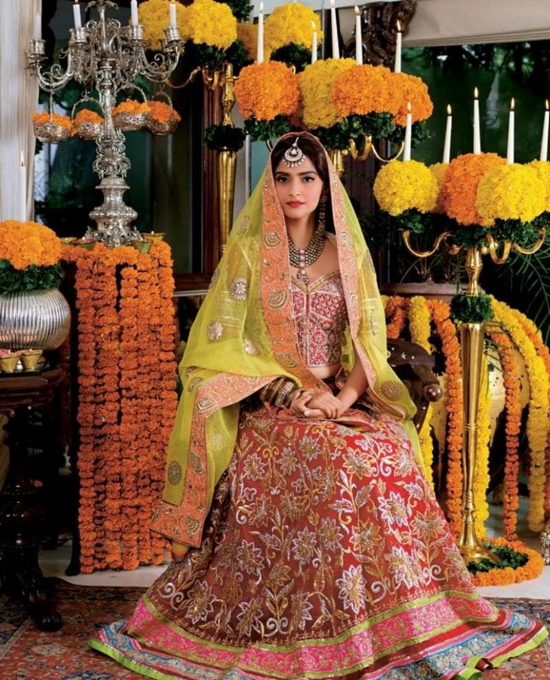 Sonam kapoor, Mehendi Theme