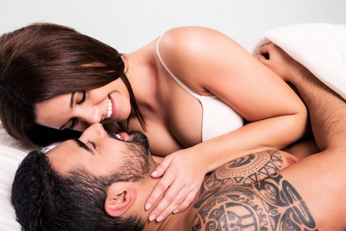नहीं सुने होंगे आपने ये 10 हॉटेस्ट सेक्स फैक्ट्स (10 Hottest Sex Facts Ever)