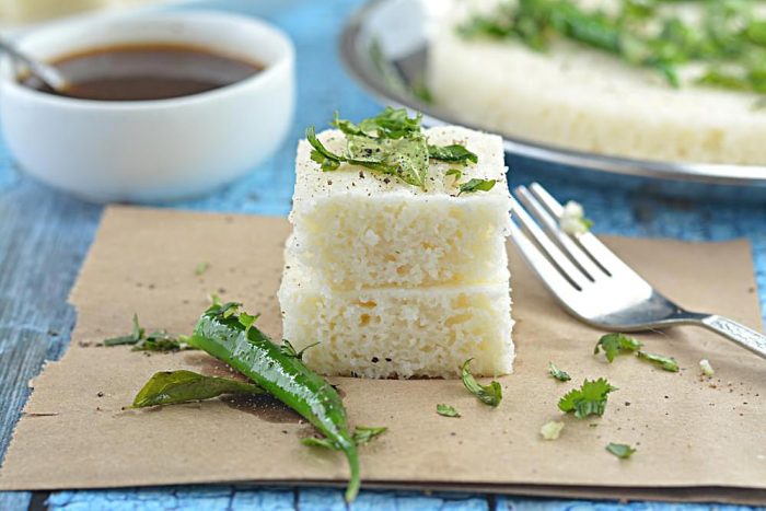 Saama Dhokla