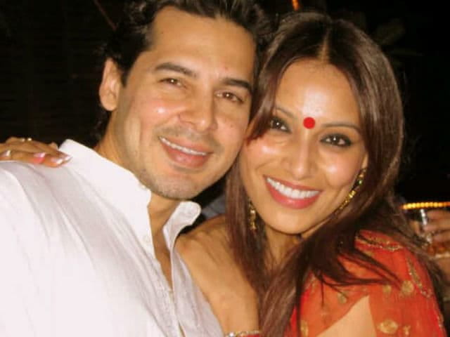  Bipasha Basu and Dino Morea