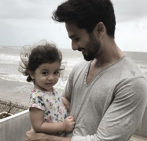 Shahid Kapoor With Daughter