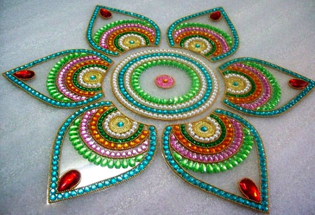 Kundan rangoli