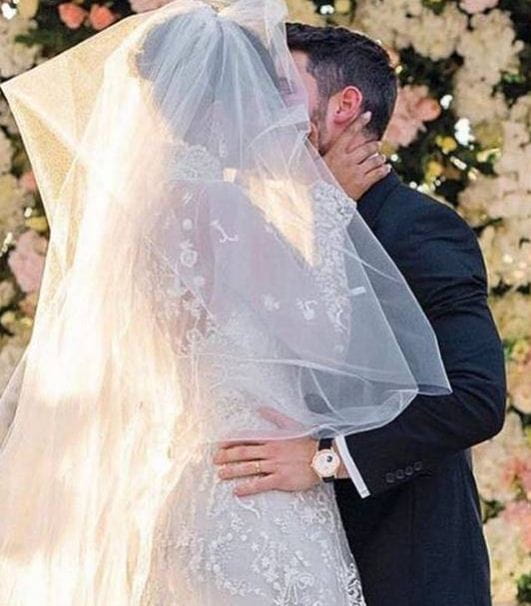 Nickyanka Wedding Kiss