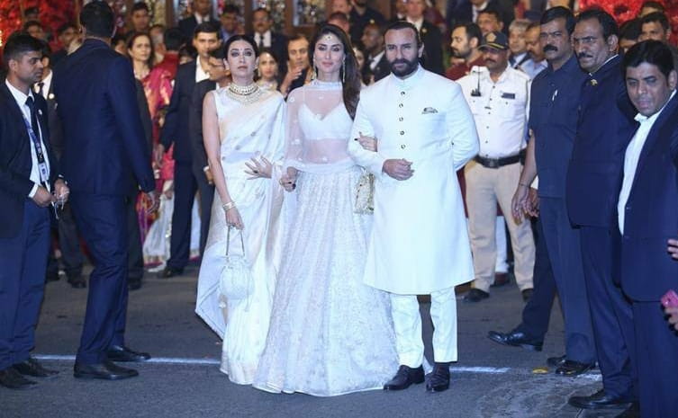 Saif And Kareena At Isha Ambani's Wedding