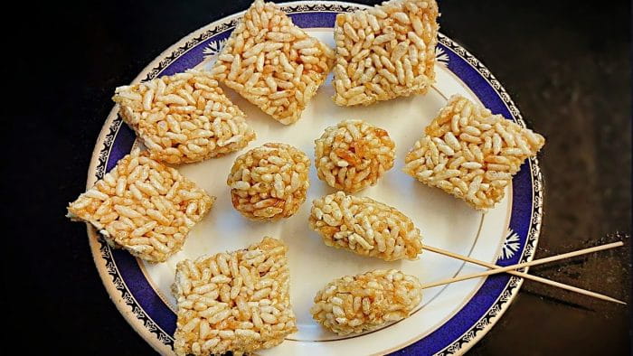 gud-murmure ke ladoo