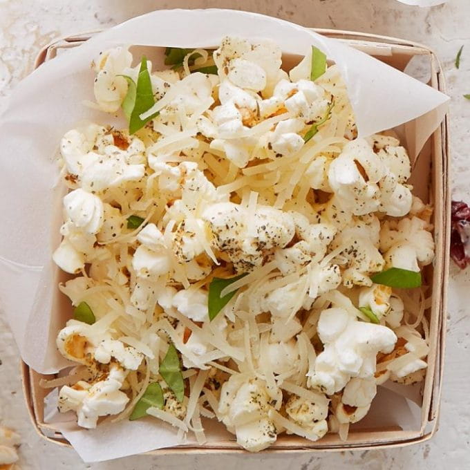 Cheese garlic popcorn