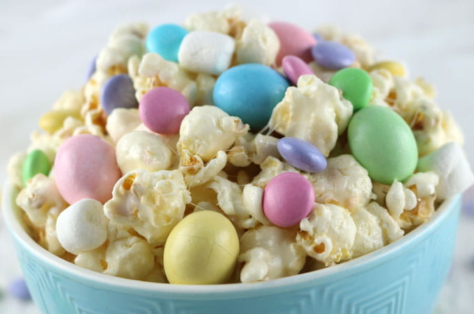 White chocolate popcorn