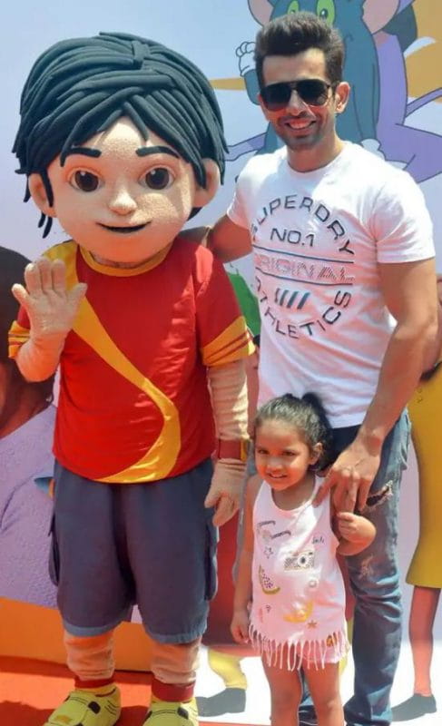 Karanveer Bohra Holi Party