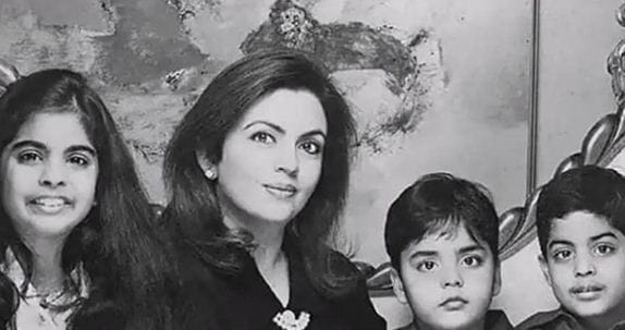 Nita Ambani With Her Children's