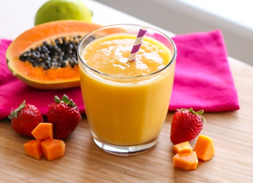 Papaya-Strawberry Smoothie