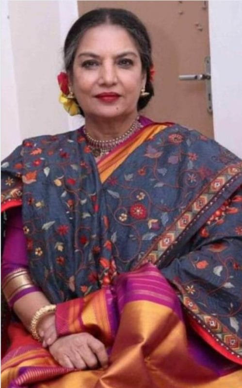 SareeTwitter