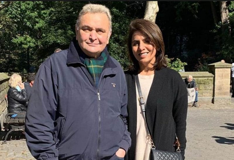 Rishi Kapoor With His Wife