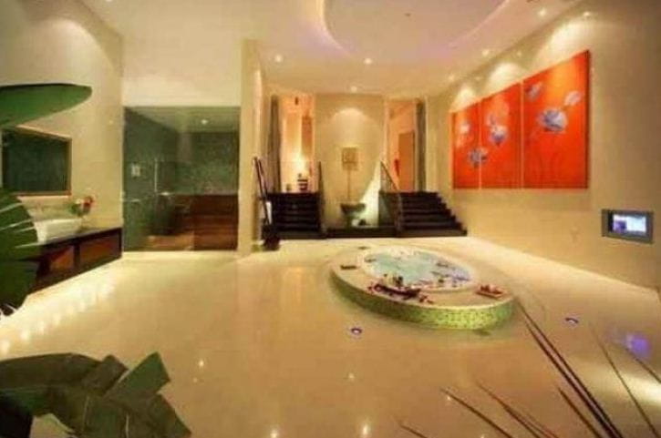 Amitabh Bachchan's House Inside Pics