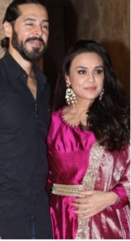 Ramesh Taurani’s bash