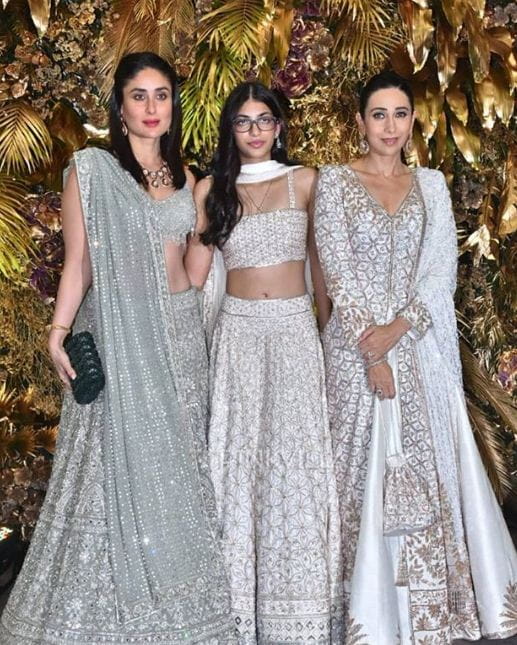 Kareena Kapoor and Karishma Kapoor