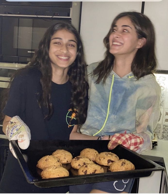 Ananya Panday with her sister In Quarantine