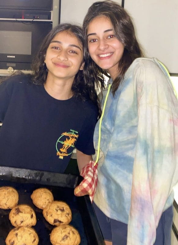 Ananya Panday with her sister In Quarantine