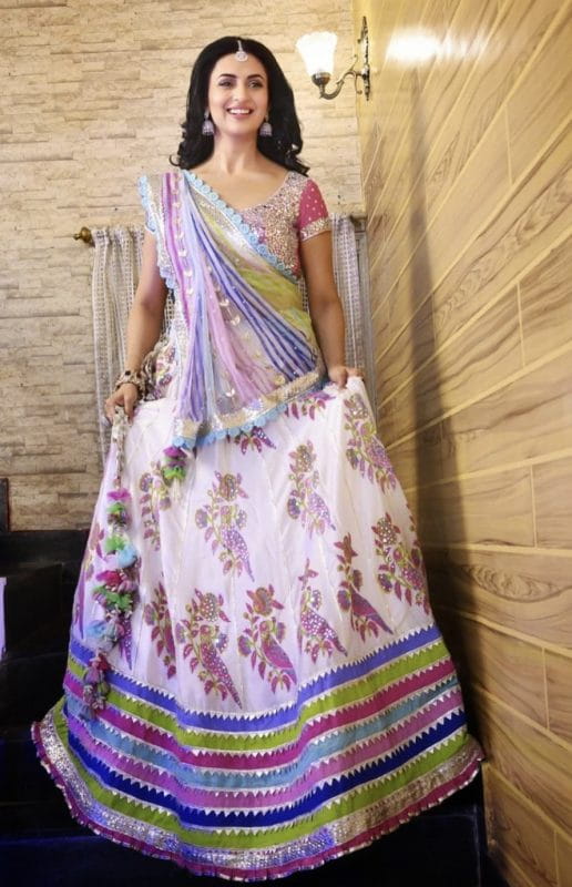 Divyanka Tripathi  Desi Outfit