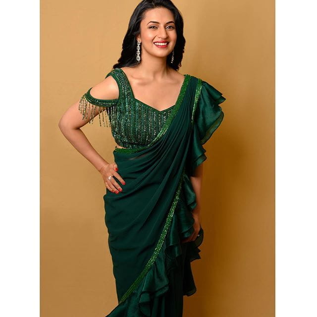 Divyanka Tripathi Dahiya blouse design