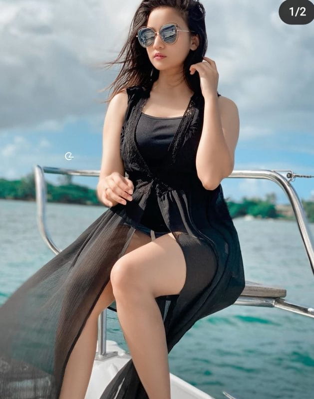 Ashi Singh Hot