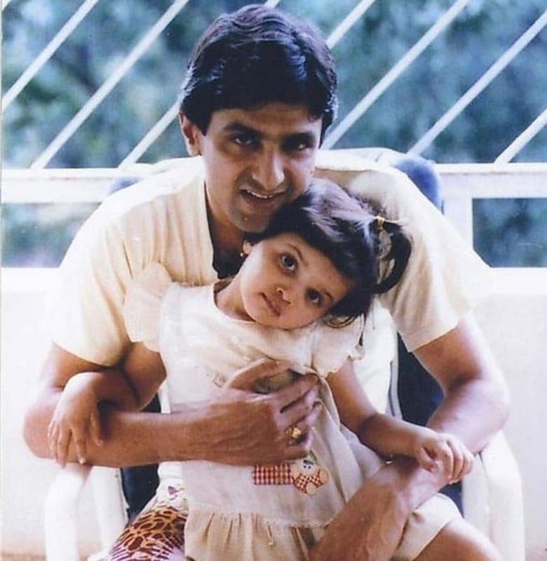 Deepika Padukone with his father childhood pic